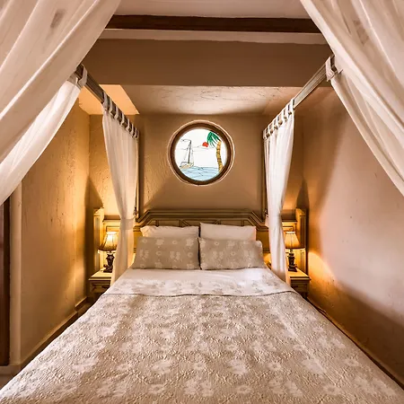 The Olive Tree (adults Only) 酒店